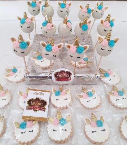 Cakepops pops gateau cakepops anniversaire personnalise theme licorne 