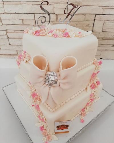 Pièces montées fiançailles pièces montées mariage salle fête mariage Tunis Tunisie