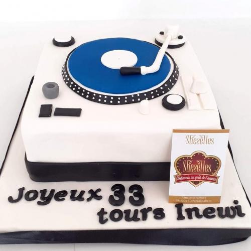 Gâteau anniversaire musique gâteau spécial musique dj table mixage 