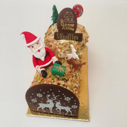 gateau buche noel buche noel papa noel buche gateau fete noel 056