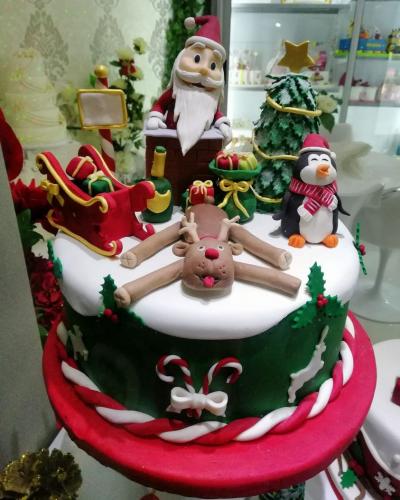 gateau noel gateau personnalise 3d noel sapin bonhomme neige traineau neige jolie gateau noel 002