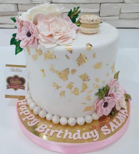 Gâteau anniversaire femme fleurs florale chic luxe gâteau femme chic fleurs jolie modèle