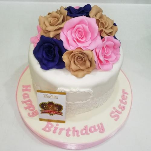 Gâteau anniversaire femme fleurs florale chic luxe gâteau femme chic fleurs jolie modèle