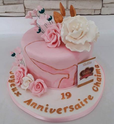 Gâteau anniversaire femme fleurs florale chic luxe gâteau femme chic fleurs jolie modèle