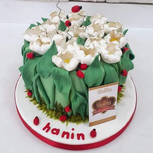 Gâteau anniversaire femme fleurs florale chic luxe gâteau femme chic fleurs jolie modèle