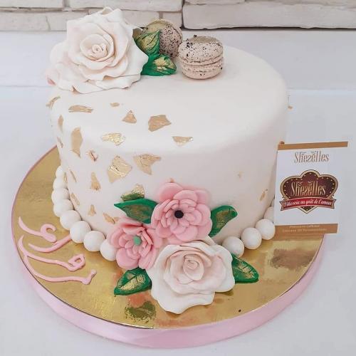 Gâteau anniversaire femme fleurs florale chic luxe gâteau femme chic fleurs jolie modèle