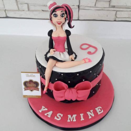 Gâteau pour femme chic luxe maquillage femme gâteau saint valentin femme love amour dior lv ysl luxe