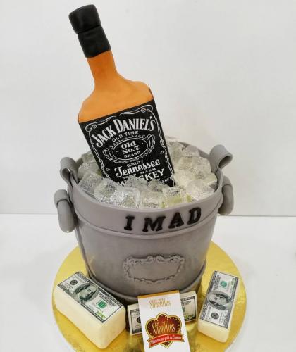 Gâteau anniversaire pour homme chic gâteau bière alcool whisky gâteau vodka jackdaniel seau glaçon