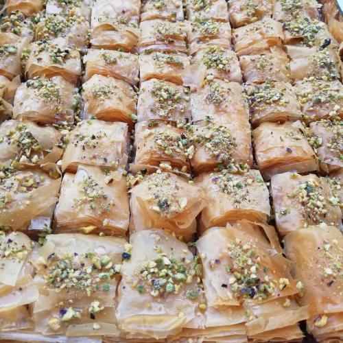 Pâtisserie Tunisienne Hlow Arbi Spécial Ramadhan Assida Zgougou Youyou Basboussa Assida Noisettes Samsa Bouza