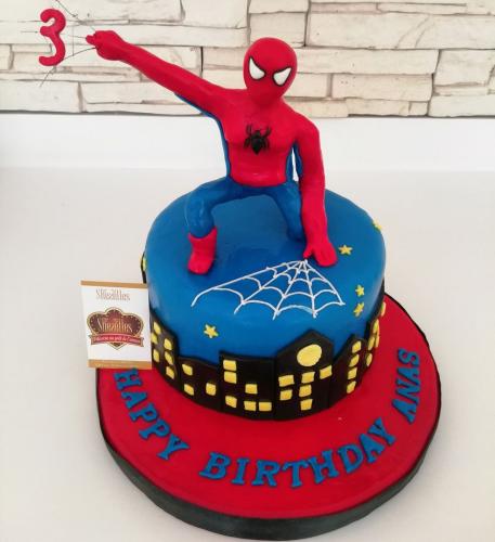 Gâteau anniversaire super héros Marvels Spiderman Batman Hulk Iron man Captain America