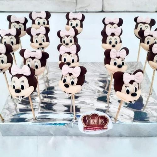 Cakepops pops gateau cakepops anniversaire personnalise theme minnie mouse 