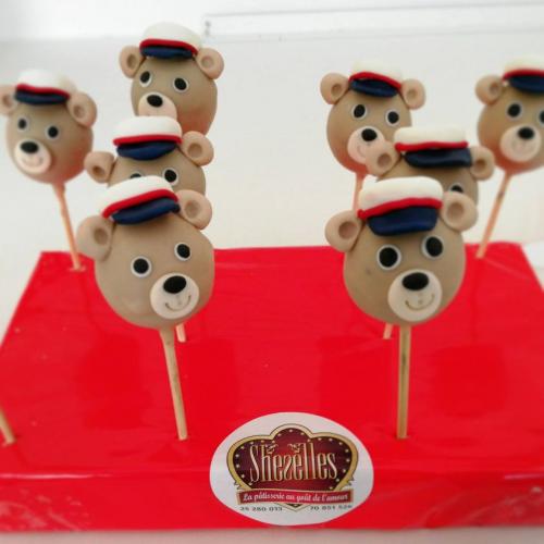 Cakepops pops gateau cakepops anniversaire personnalise theme nounours marin 