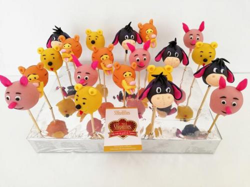 Cakepops pops gateau cakepops anniversaire personnalise theme winnie ourson