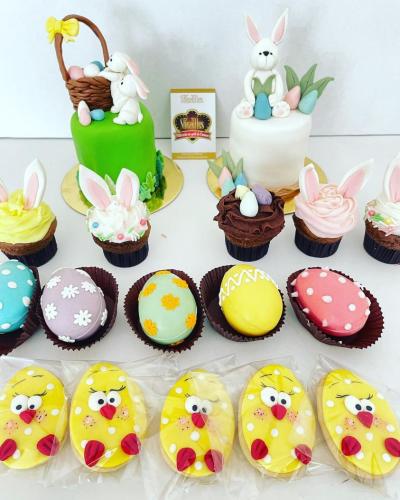 Cupcakes anniversaire cupcakes cupcake personnalise theme paque lapin
