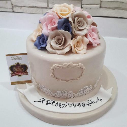 Gâteau anniversaire femme fleurs florale chic luxe gâteau femme chic fleurs jolie modèle