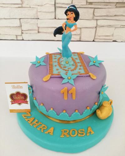 Gâteau anniversaire princesse Disney gâteau couronne princesse Disney Sofia Blanche Neige Belle Jasmine