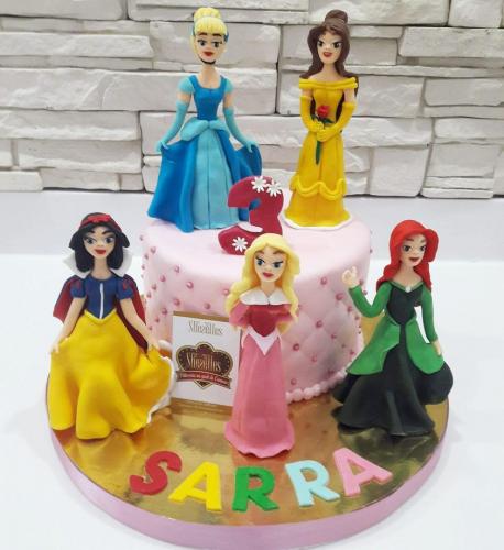 Gâteau anniversaire princesse Disney gâteau couronne princesse Disney Sofia Blanche Neige Belle Jasmine