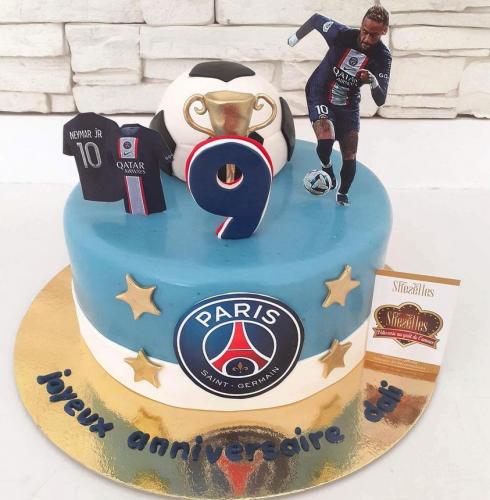 Gateau anniversaire sport foot basket tennis terrain foot Club Africain Espérance Sportif Tunis Etoile Sahel Ronaldo PSG OM Real Madrid