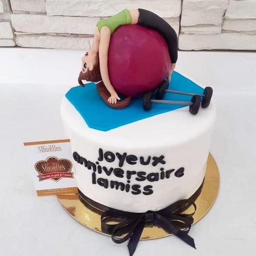 Gateau anniversaire sport foot basket tennis terrain foot Club Africain Espérance Sportif Tunis Etoile Sahel Ronaldo PSG OM Real Madrid