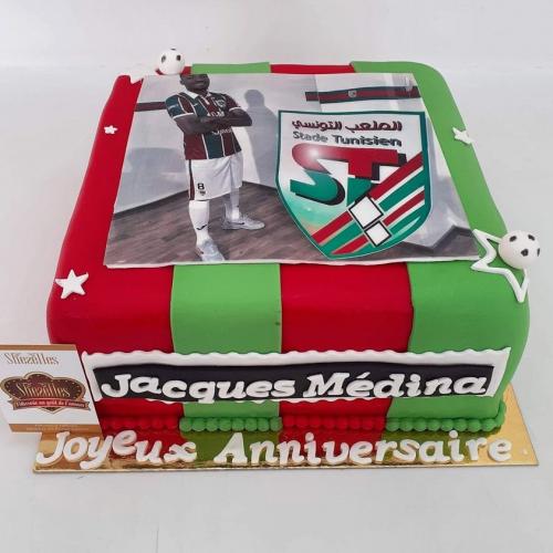 Gateau anniversaire sport foot basket tennis terrain foot Club Africain Espérance Sportif Tunis Etoile Sahel Ronaldo PSG OM Real Madrid