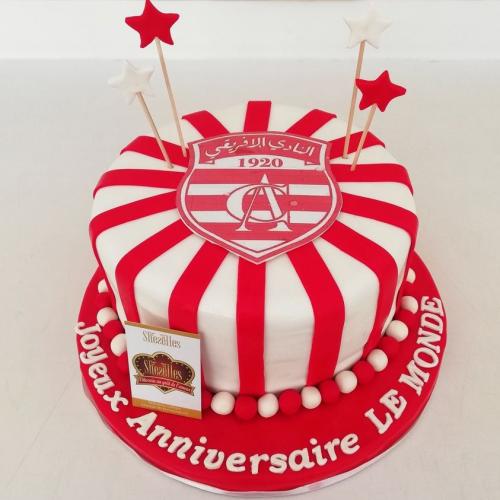 Gateau anniversaire sport foot basket tennis terrain foot Club Africain Espérance Sportif Tunis Etoile Sahel Ronaldo PSG OM Real Madrid