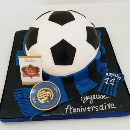 Gateau anniversaire sport foot basket tennis terrain foot Club Africain Espérance Sportif Tunis Etoile Sahel Ronaldo PSG OM Real Madrid