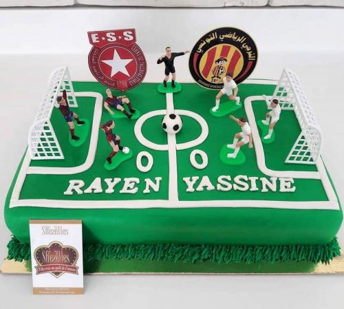 Gateau anniversaire sport foot basket tennis terrain foot Club Africain Espérance Sportif Tunis Etoile Sahel Ronaldo PSG OM Real Madrid