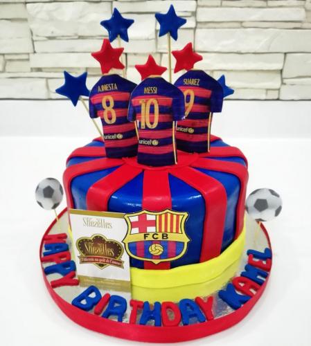 Gateau anniversaire sport foot basket tennis terrain foot Club Africain Espérance Sportif Tunis Etoile Sahel Ronaldo PSG OM Real Madrid