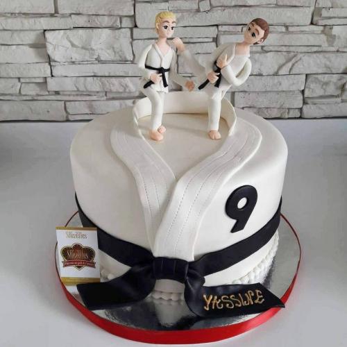 Gateau anniversaire sport foot basket tennis terrain foot Club Africain Espérance Sportif Tunis Etoile Sahel Ronaldo PSG OM Real Madrid