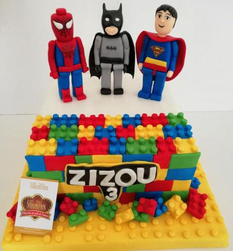 Gâteau anniversaire super héros Marvels Spiderman Batman Hulk Iron man Captain America