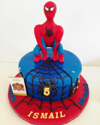 Gâteau anniversaire super héros Marvels Spiderman Batman Hulk Iron man Captain America