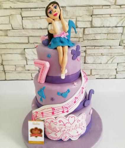 Gâteau anniversaire violetta gâteau violetta tunisie gâteau violetta